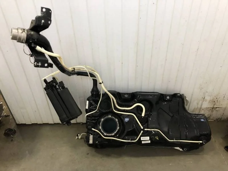 Бак топливный Skoda Octavia (A7) 2013>