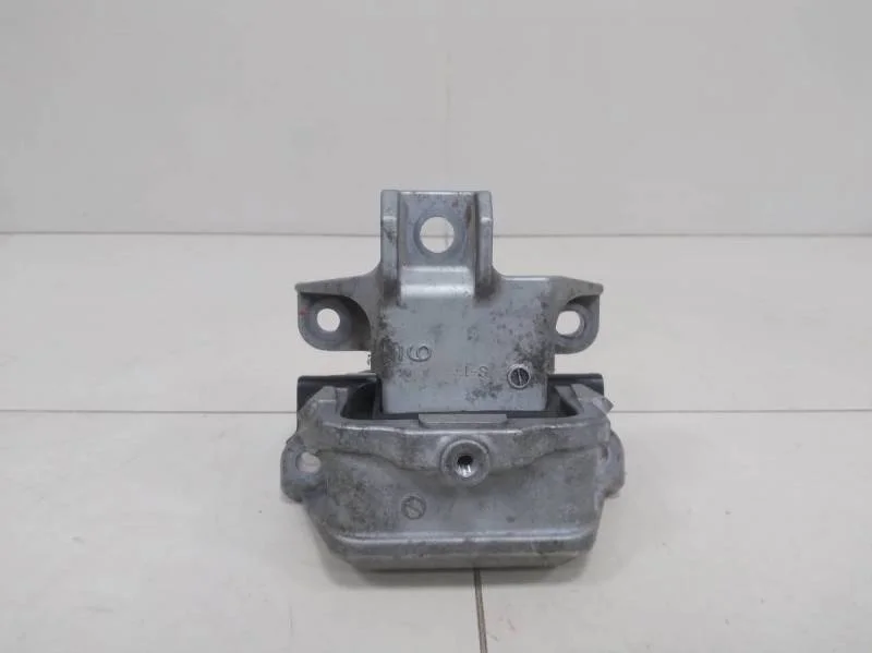 Опора КПП левая Mitsubishi Outlander (GF) 2012>