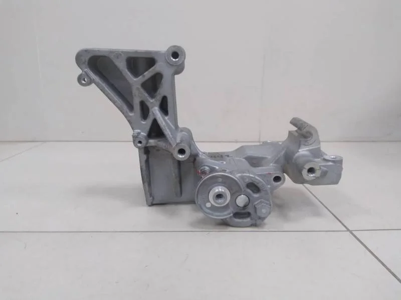 Кронштейн генератора Mitsubishi Outlander (GF) 2012>