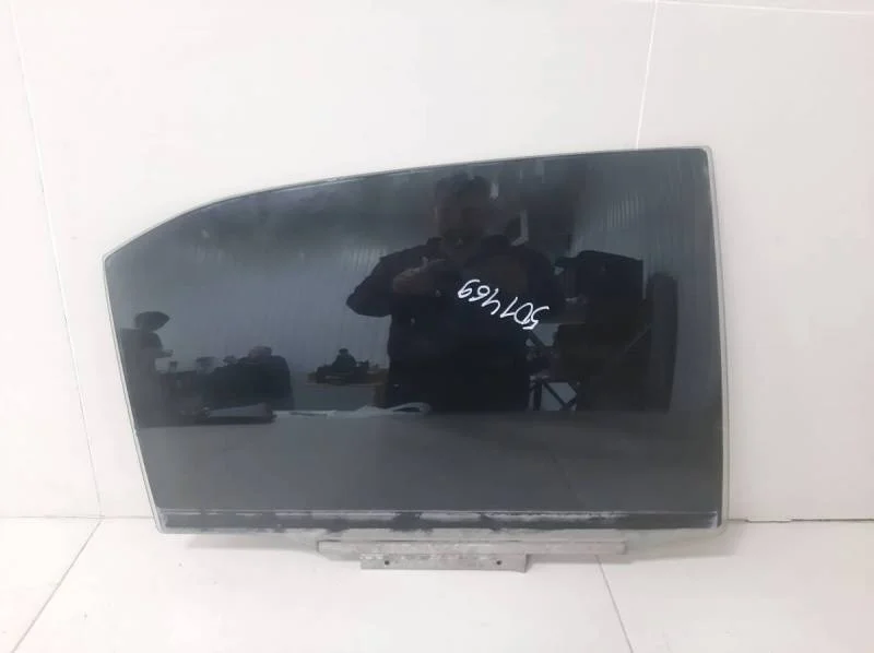 Стекло двери задней правой Toyota Camry (V40) 2006-2011