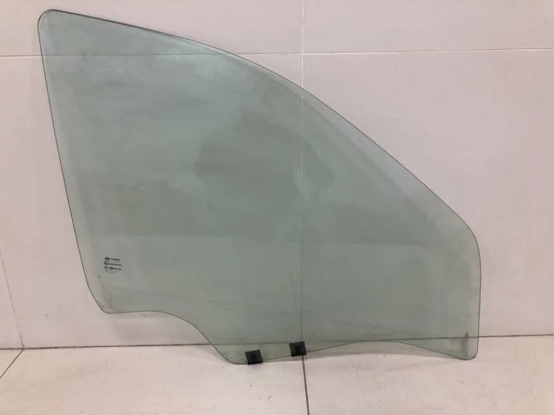 Стекло двери передней правой Renault Logan (1) 2005-2014