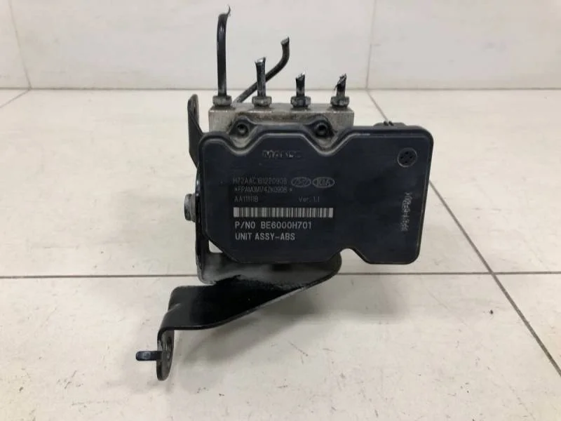 Блок ABS (насос) Hyundai Solaris 2010-2017