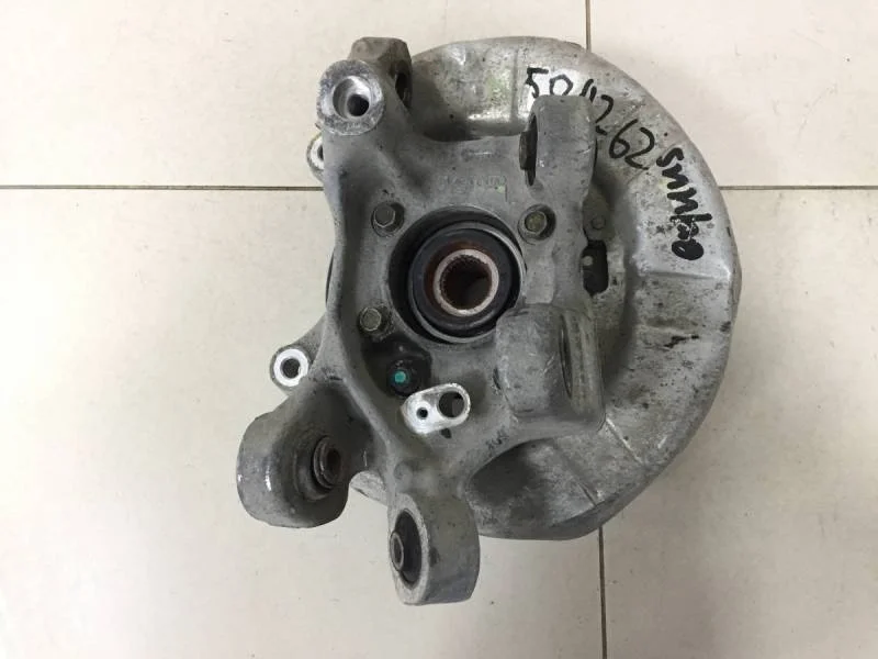 Кулак поворотный задний левый Hyundai Equus 2009-2016