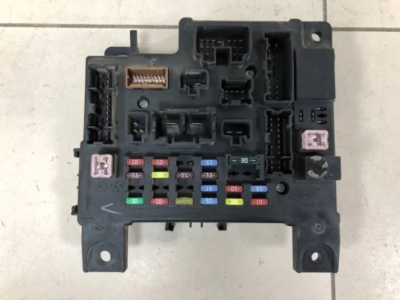 Блок предохранителей Mitsubishi Lancer X (CX, CY)  2007>