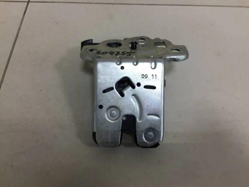 Замок багажника Audi A6 (C7) 2011>