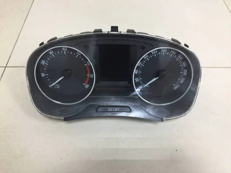 Панель приборов Skoda Rapid 2012-2020