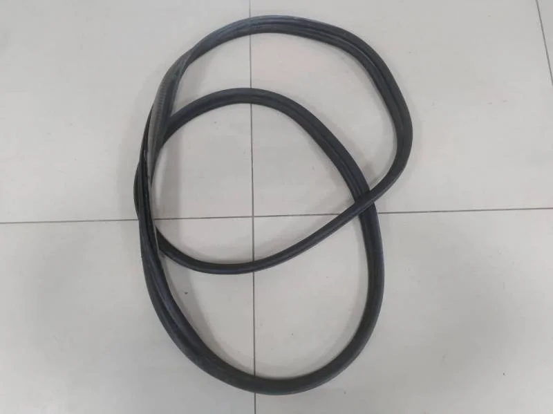 Уплотнитель багажника Ford Mondeo 4 2007-2015