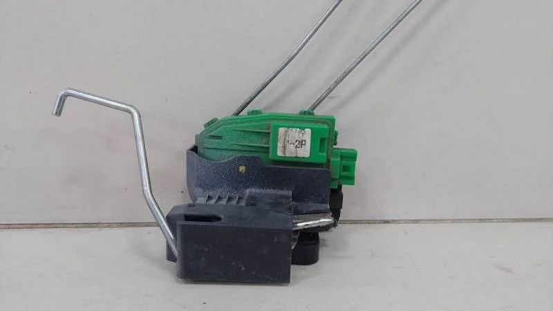 Замок двери задней правой Hyundai Solaris 2010-2017