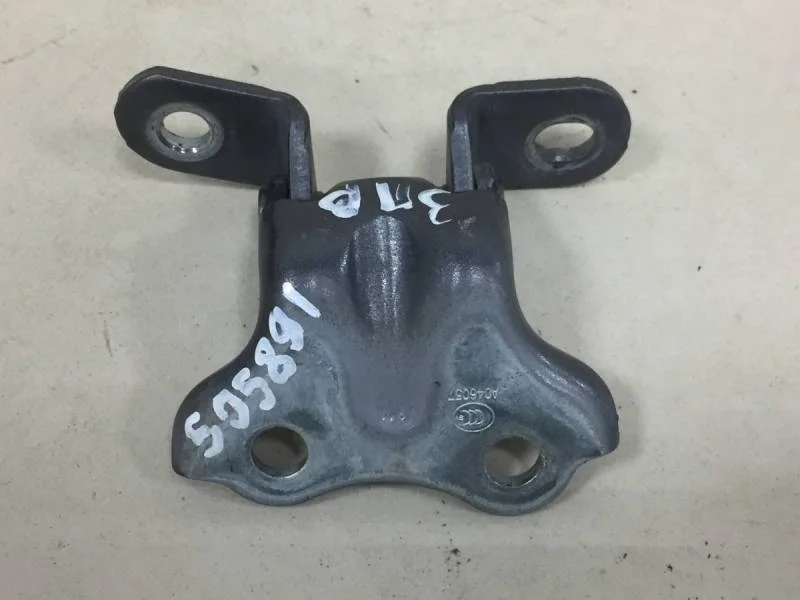 Петля двери задней правой верхняя Hyundai Solaris 2010-2017