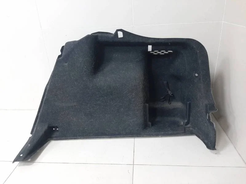 Обшивка багажника Skoda Rapid 2012-2020