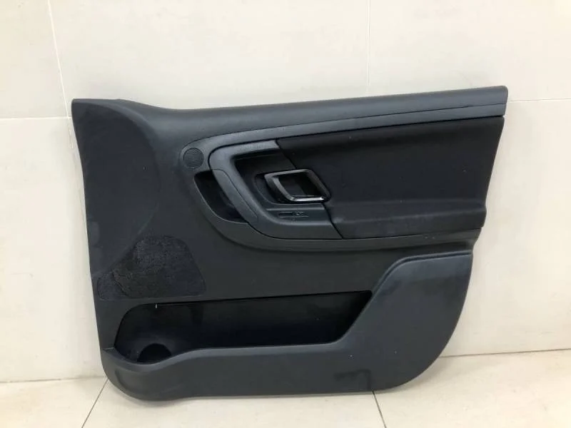 Обшивка двери передней правой Skoda Fabia (5J) 2007-2014