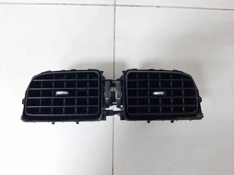 Дефлектор воздушный Volkswagen Polo (Sed RUS) 2011>