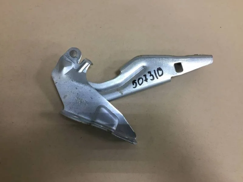 Петля капота правая Mitsubishi Outlander XL (CW) 2006-2012