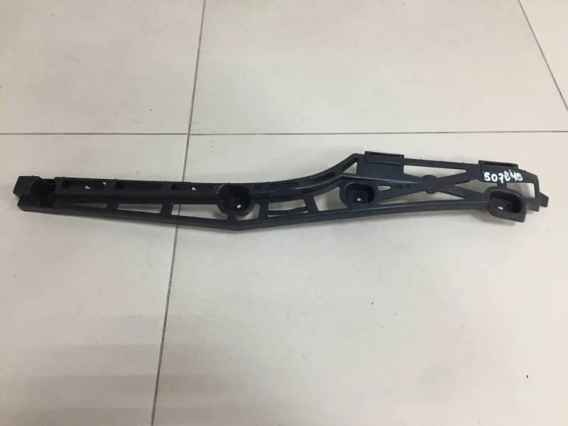 Кронштейн заднего бампера правый Opel Insignia 2008-2017