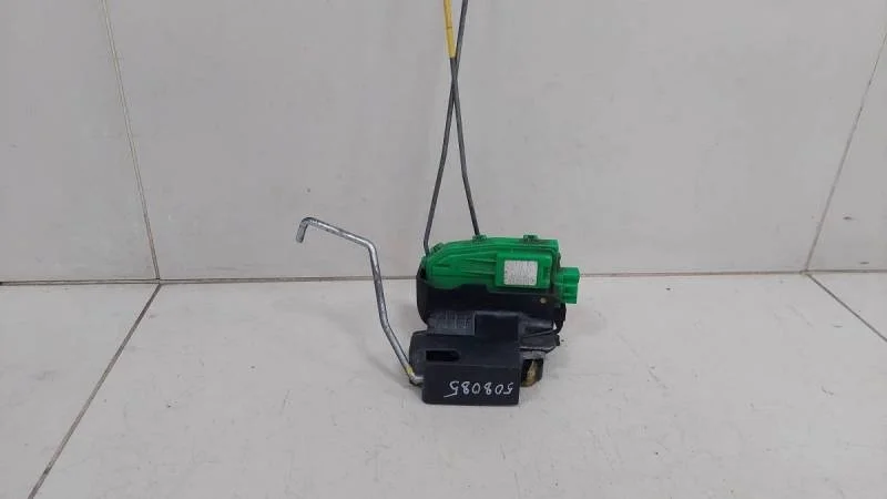 Замок двери задней правой Hyundai Solaris 2010-2017