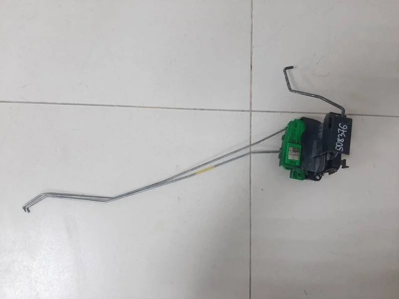 Замок двери задней левой Hyundai Solaris 2010-2017