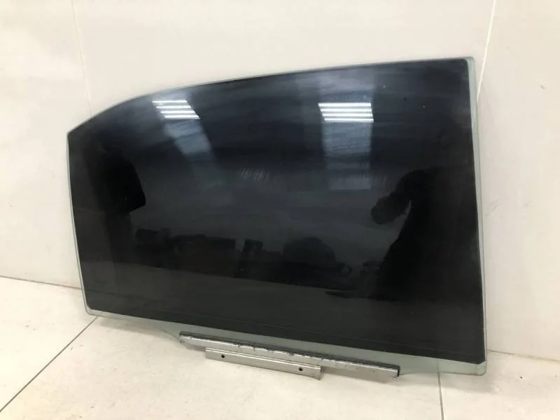 Стекло двери задней правой Toyota Camry (V40) 2006-2011