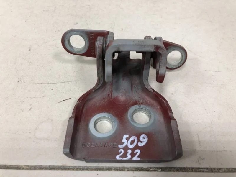 Петля двери передней правой верхняя Ford Fusion (JU) 2002-2012