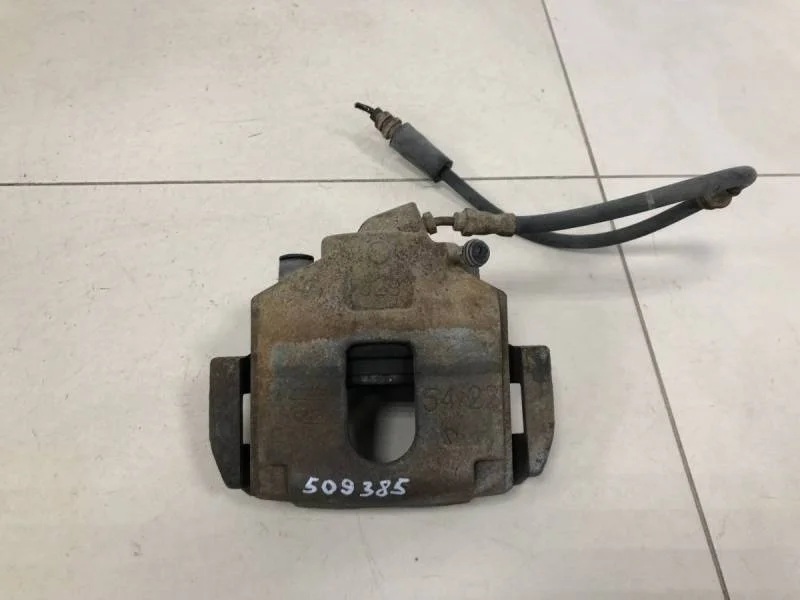 Суппорт передний левый Ford Fusion (JU) 2002-2012