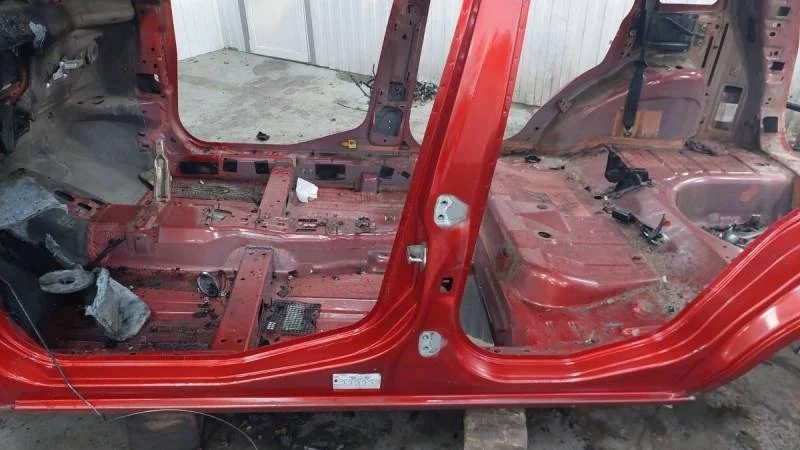 Порог со стойкой левый Ford Fusion (JU) 2002-2012