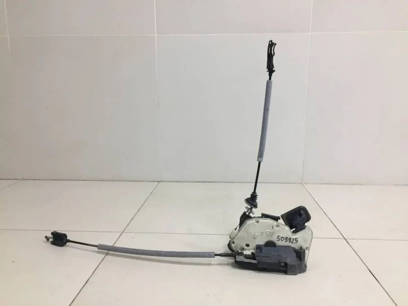 Замок двери задней левой Volkswagen Polo (Sed RUS) 2011>