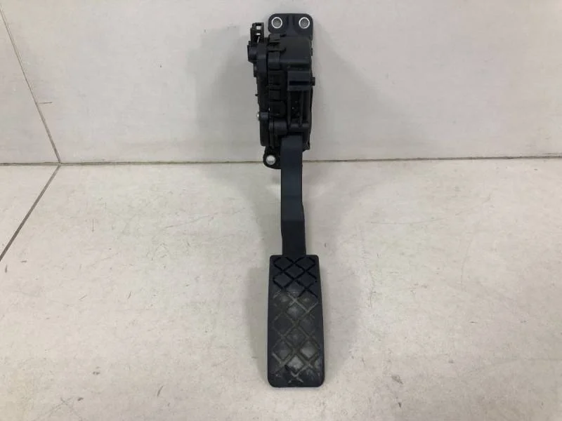 Педаль газа Volkswagen Polo (Sed RUS) 2011>