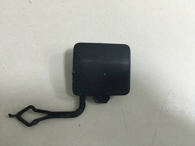 Заглушка буксировочного крюка Renault Kaptur 2016>