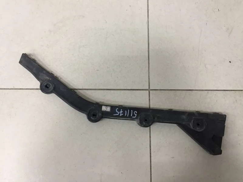 Кронштейн заднего бампера правый Skoda Rapid 2012-2020