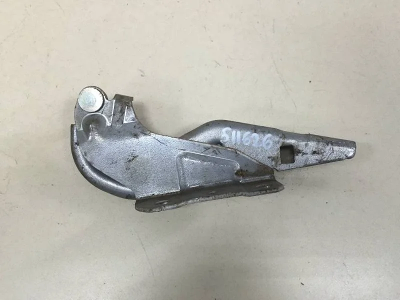 Петля капота правая Mitsubishi Outlander (GF) 2012>