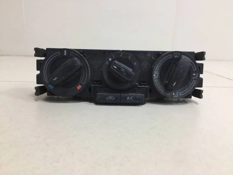 Блок управления отопителем Skoda Rapid 2012-2020