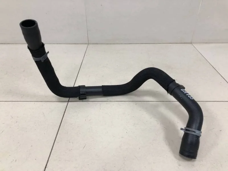 Патрубок радиатора охлаждения Skoda Karoq 2017>