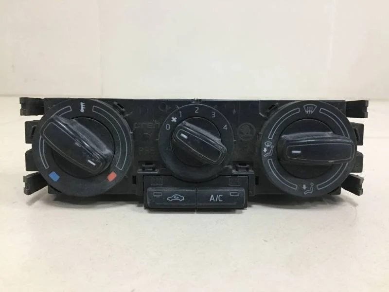 Блок управления отопителем Skoda Rapid 2012-2020