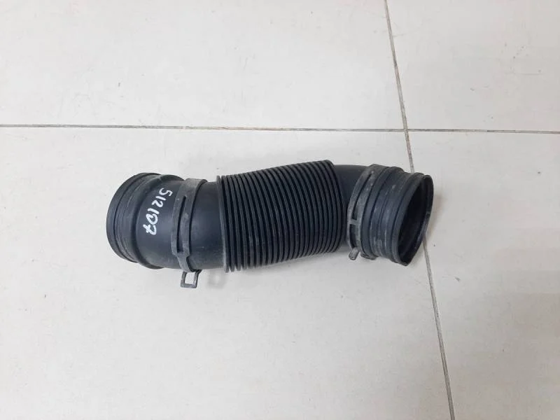 Патрубок воздушного фильтра Skoda Octavia (A7) 2013>