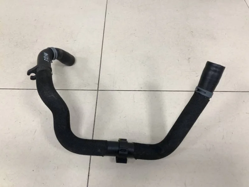 Патрубок радиатора охлаждения Skoda Karoq 2017>