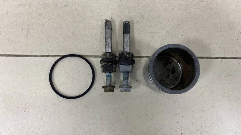 Ремкомплект тормозного суппорта Volkswagen Tiguan 2017>