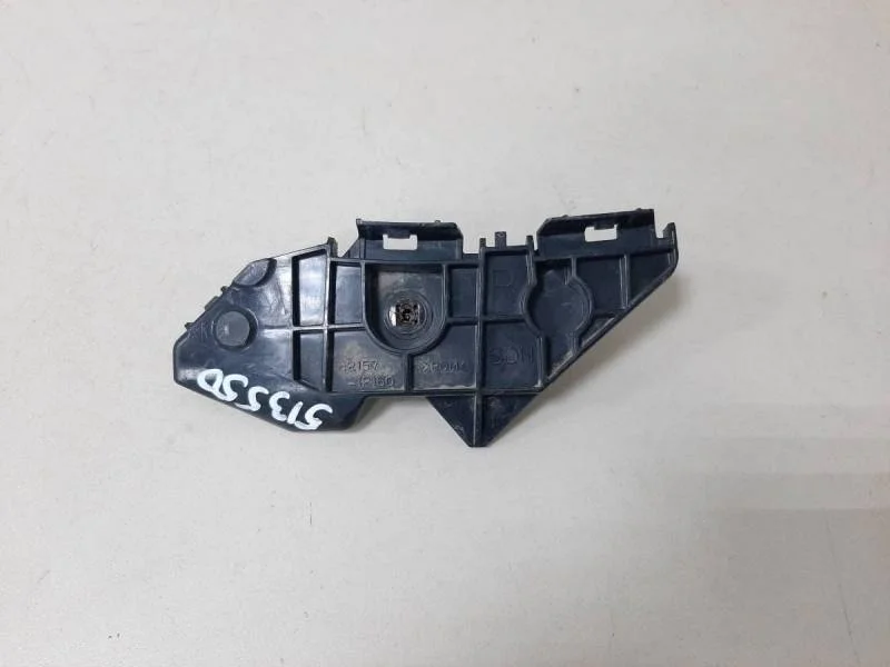 Кронштейн заднего бампера правый Toyota Corolla E150 2006-2013