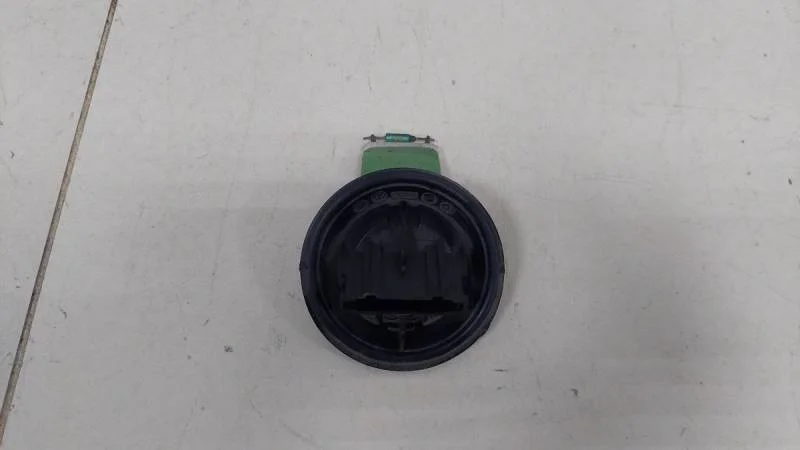 Резистор отопителя Skoda Rapid 2012-2020