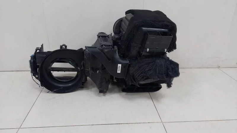 Корпус отопителя Skoda Rapid 2012-2020