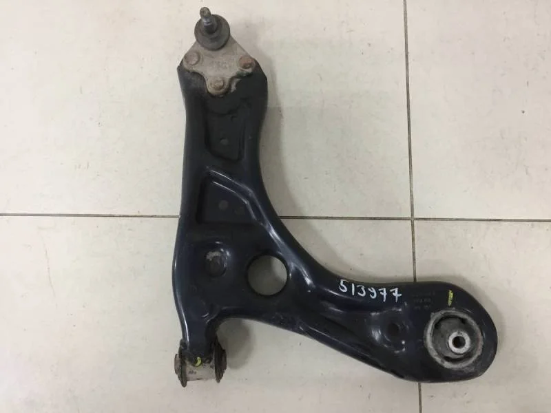 Рычаг передний правый Skoda Rapid 2012-2020