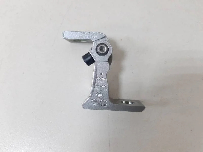 Петля двери Skoda Kodiaq 2016>