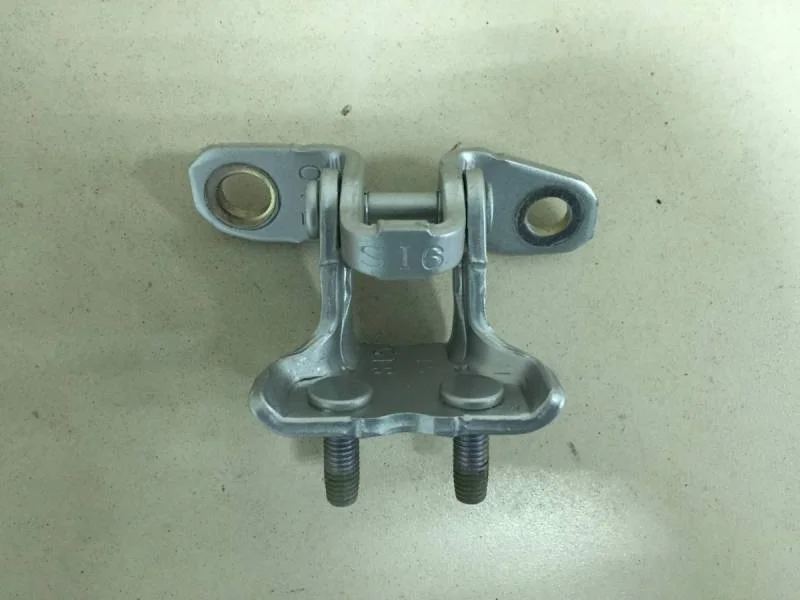 Петля двери задней правой верхняя Mitsubishi Outlander (GF) 2012>