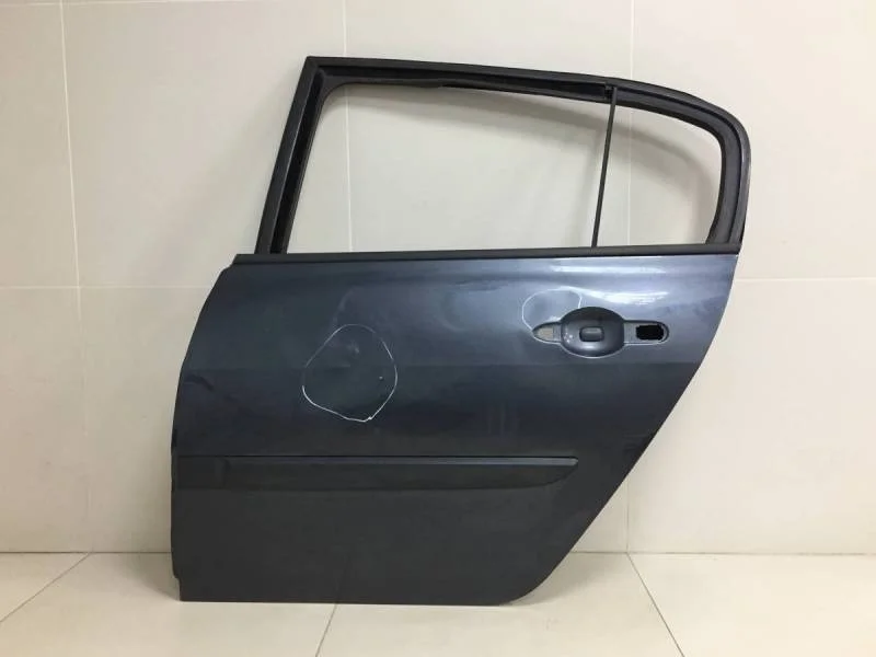 Дверь задняя левая Renault Megane (2) 2002-2009