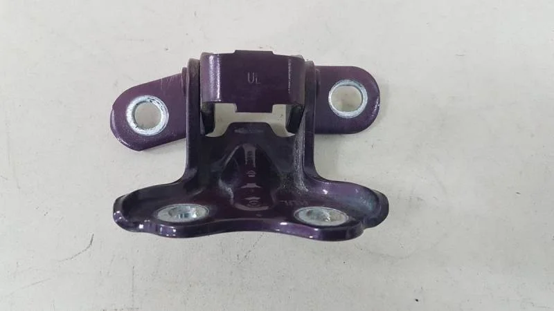 Петля двери задней левой верхняя Hyundai Solaris 2010-2017