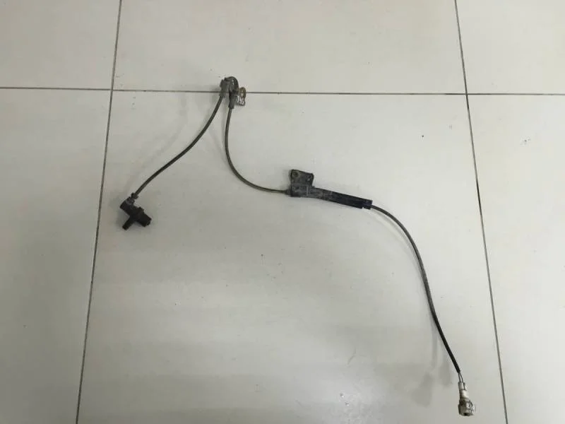 Датчик ABS передний правый Toyota Corolla E120 2001-2007