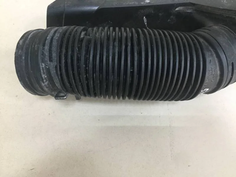 Патрубок воздушного фильтра Volkswagen Taos 2020>