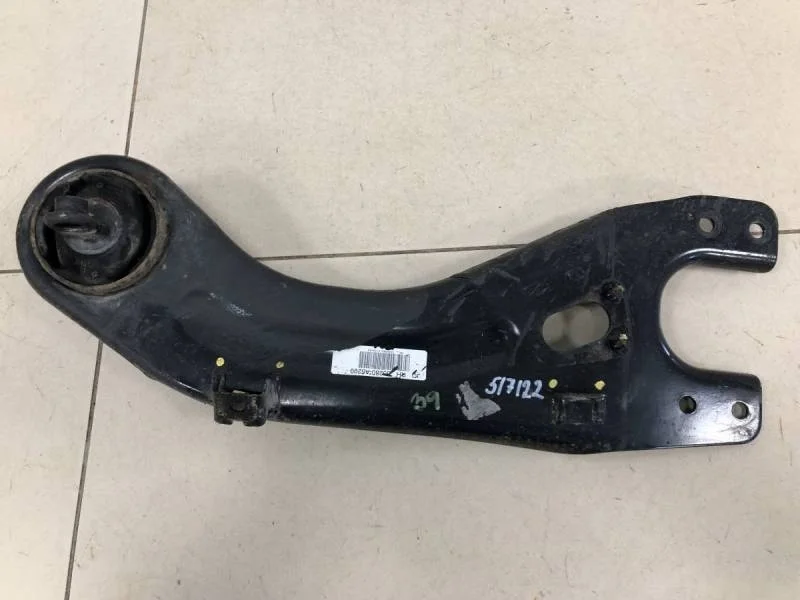 Рычаг задний продольный правый Kia Ceed (JD) 2012-2018