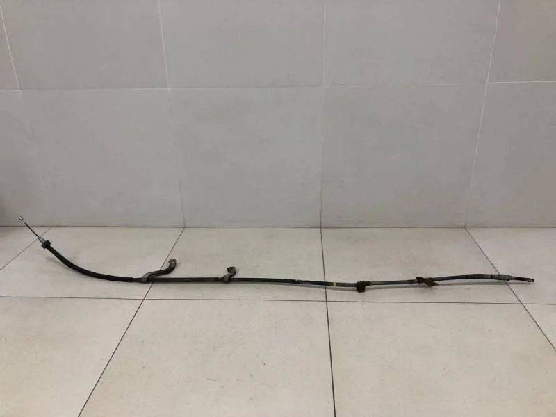 Трос стояночного тормоза правый Kia Ceed (JD) 2012-2018