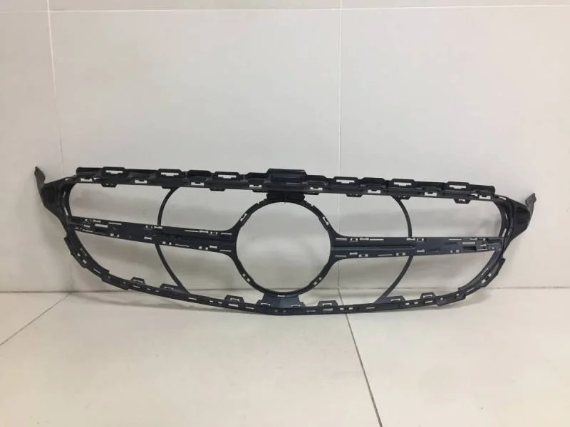 Решетка радиатора Mercedes-Benz C-Class (W205) 2014>