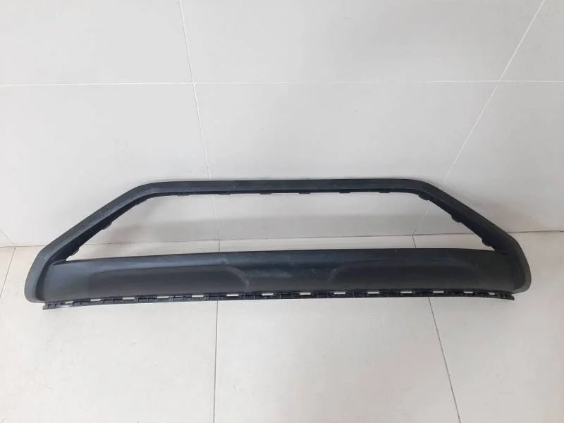 Накладка переднего бампера центральная Hyundai Creta 2016>