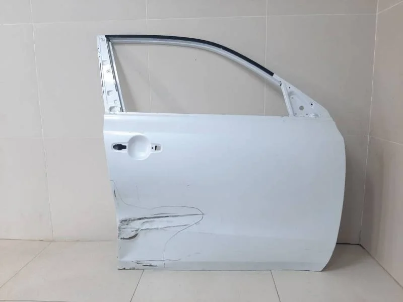 Дверь передняя правая Suzuki Vitara 2015>